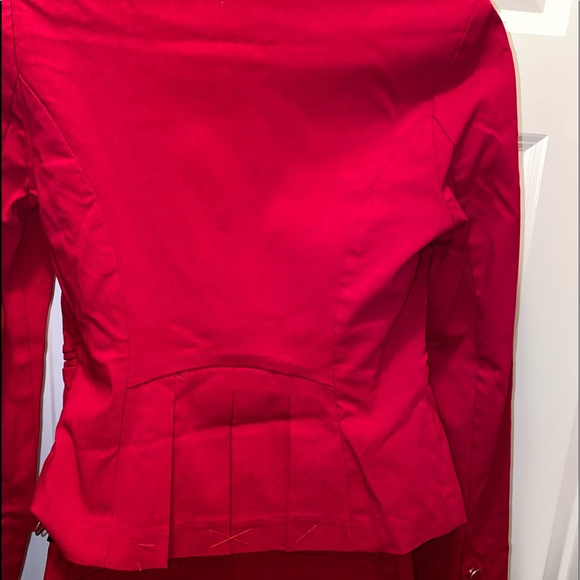 A. Byer 2 piece womens suit. Pre-owned great condition. A must see! - Picture 9 of 13